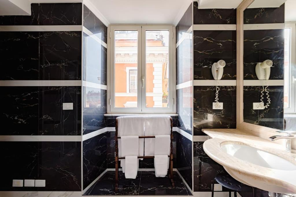 41 Nazionale Suite 41 Rom Exterior foto