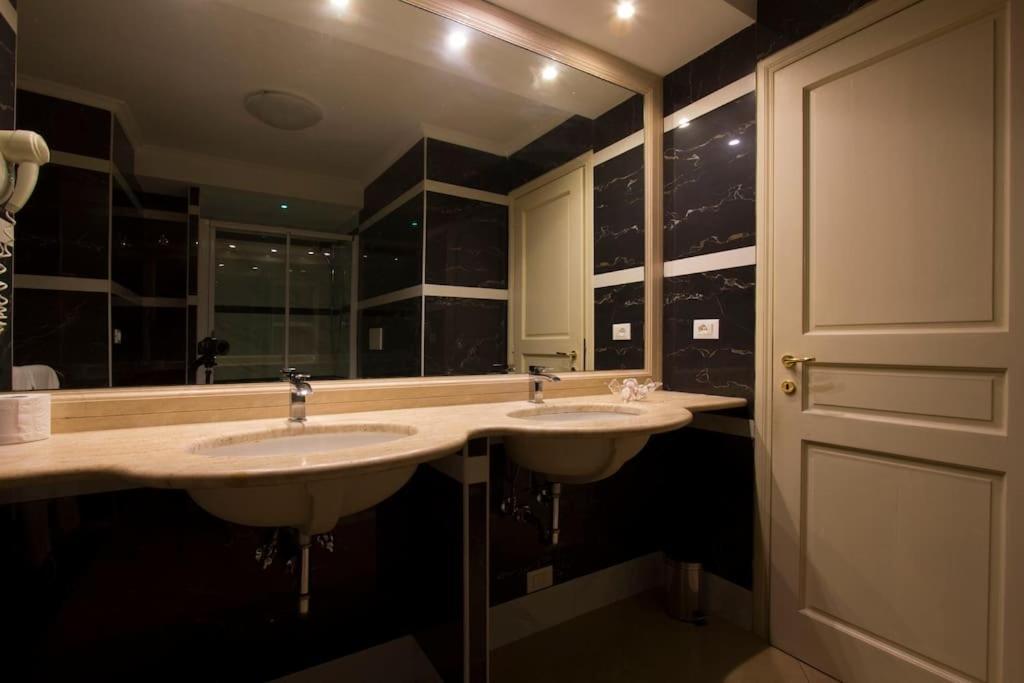 41 Nazionale Suite 41 Rom Exterior foto