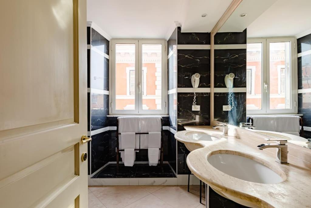 41 Nazionale Suite 41 Rom Exterior foto