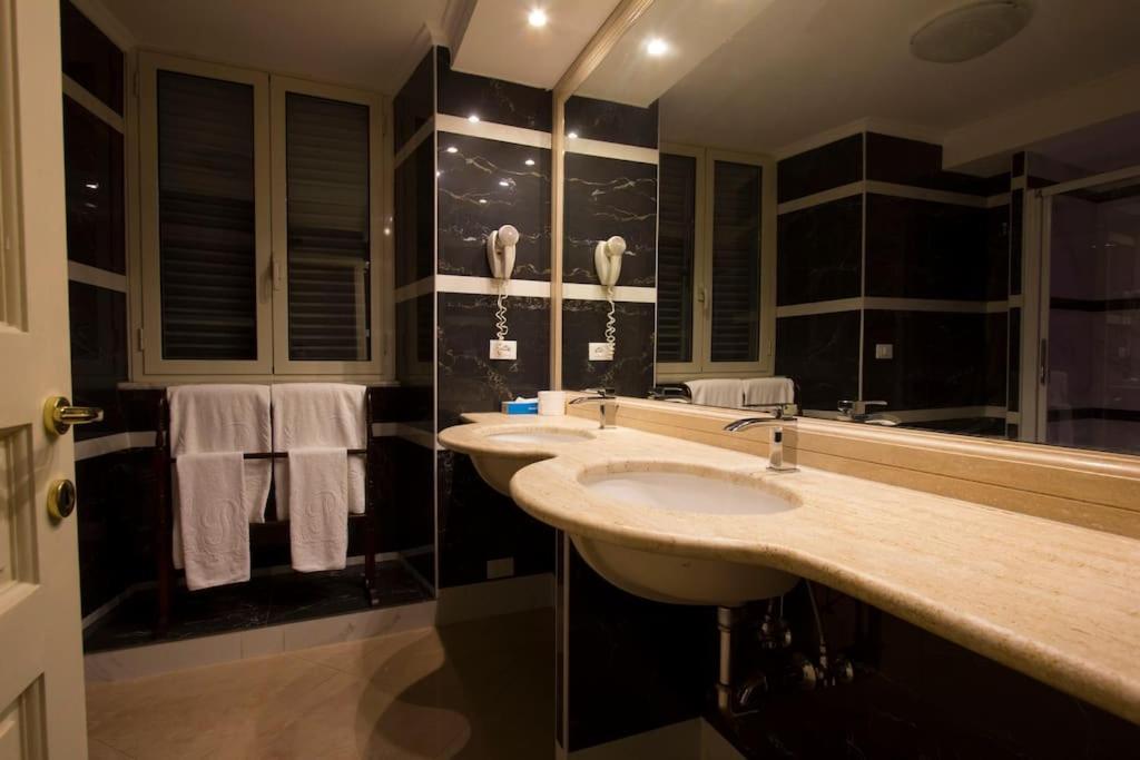 41 Nazionale Suite 41 Rom Exterior foto