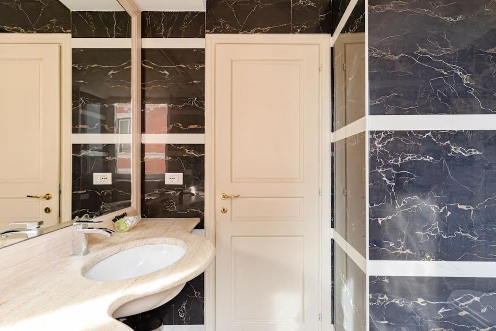 41 Nazionale Suite 41 Rom Exterior foto